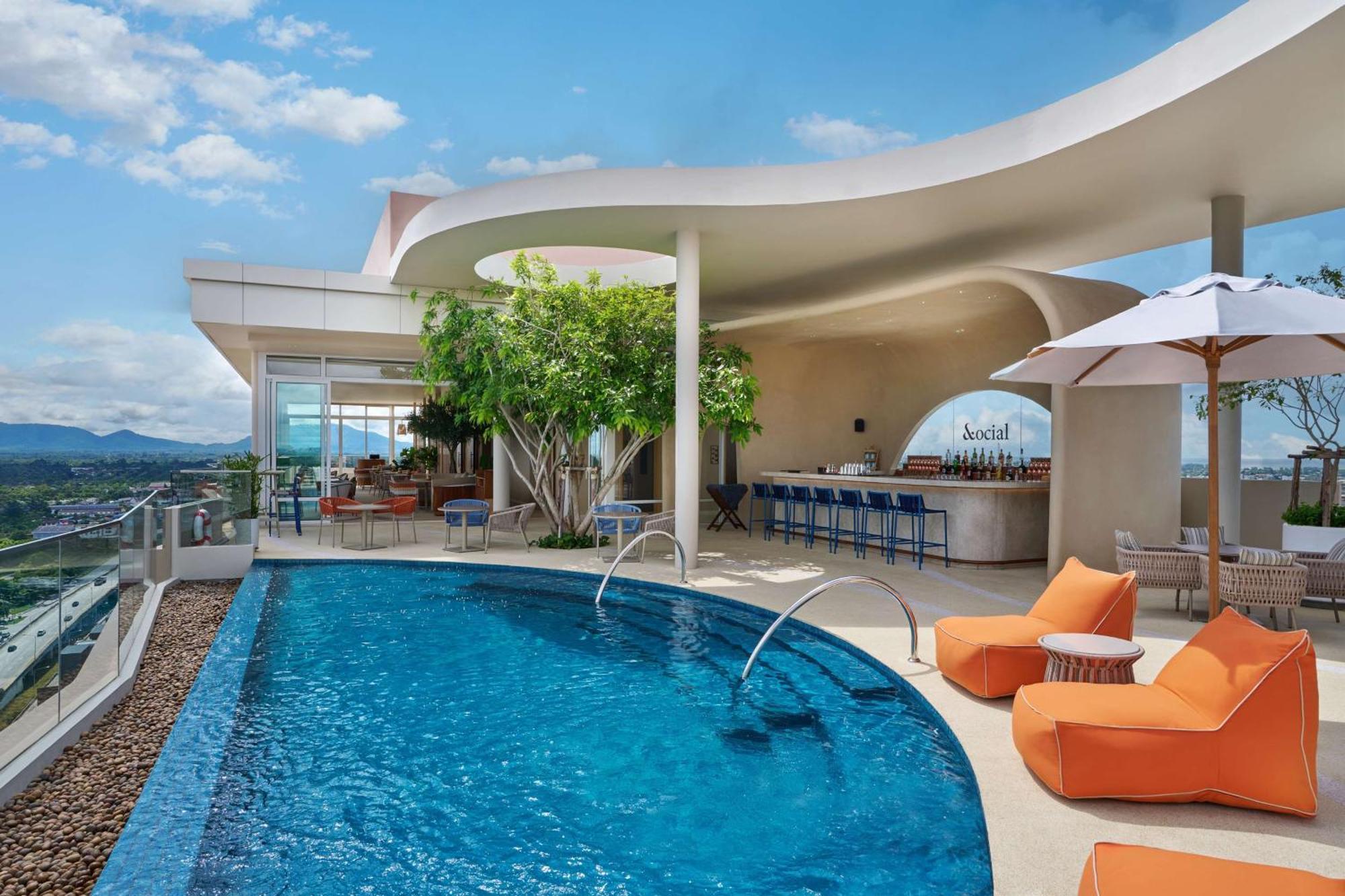 Hilton Garden Inn Районг Екстер'єр фото