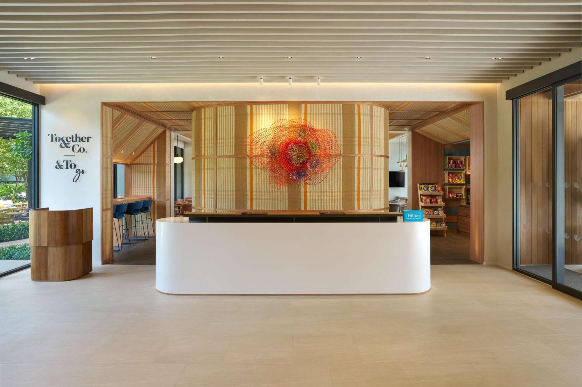 Hilton Garden Inn Районг Екстер'єр фото